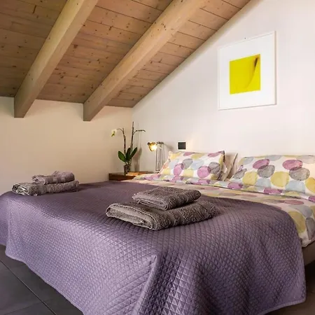 Italian Lakes 14009 * Lesa